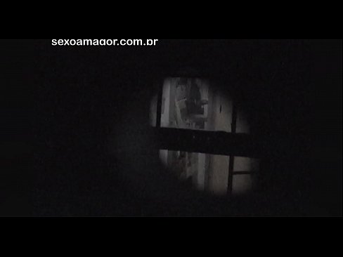 ❤️ Блондинку тайно снимает на видео соседский вуайерист, спрятанный за полыми кирпичами ❤❌ Жесткое порно на нашем сайте pornhills-com.ru ☑